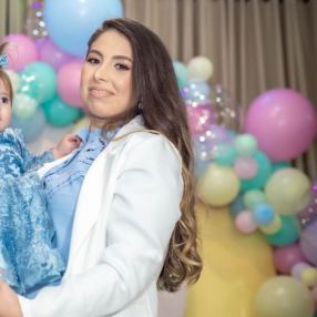Gabriela, Babá em Campo Largo