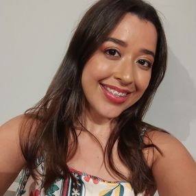 Gabriela, Babá em São Vicente