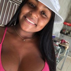 Jhenifer, Babá em Laranjeiras