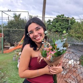 Karoline, Babá em Holambra