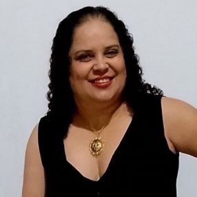 Letícia, Babá em Jarinu