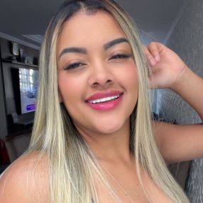 Débora, Babá em Curitiba