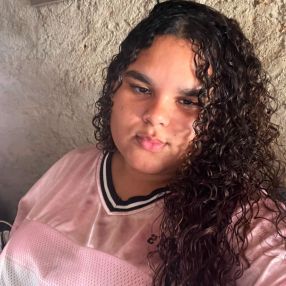 Carla, Babá em Timbaúba