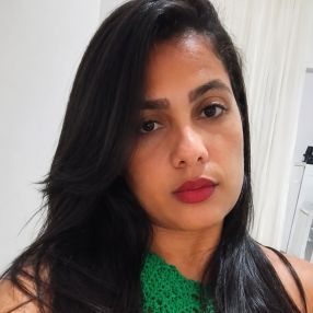 Laiane, Babá em Teixeira de Freitas