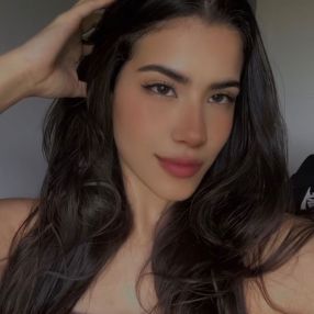 Nathalia, Babá em Sombrio