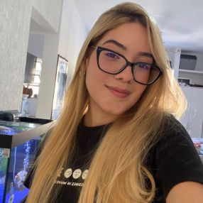 Letícia Ellen, Babá em Praia Grande