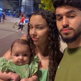 Gizelly, Família em Feira Grande
