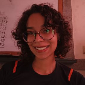 Natália, Babá em Porangatu