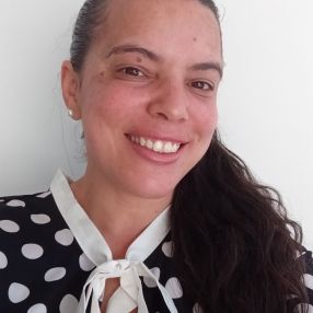 Simone Pires, Babá em Embu-Guaçu