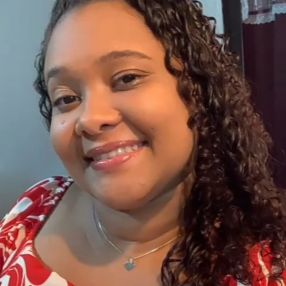 Lívia, Babá em Limoeiro