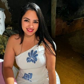 Daria Luci, Babá em Guarapari