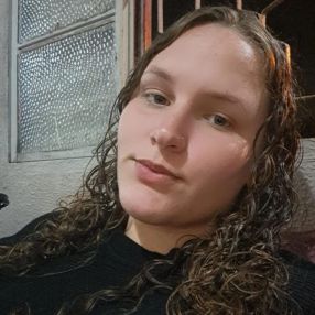 Leticia, Babá em Frederico Westphalen