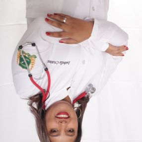 ISABELLE Cristina Vieira, Babysitter in Santa Luzia