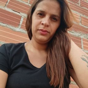 Adriana, Babá em Abadia de Goiás