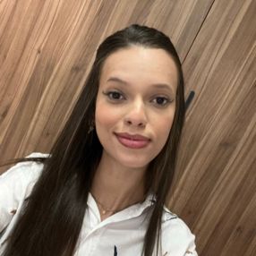 Emanuelly, Babá em São José da Lapa