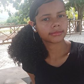 Aline, Babá em Almenara