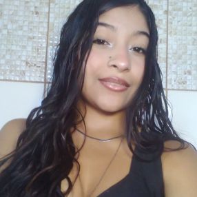 Amanda, Babá em Ilha Comprida