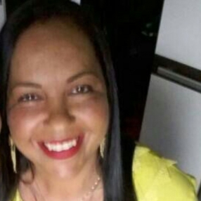 Kênia, Babá em Luziânia