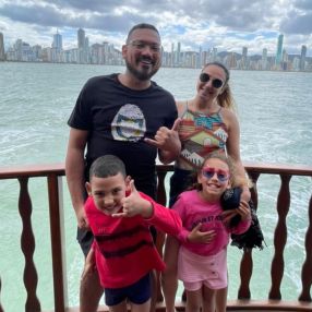 Isabela, Família em Poá