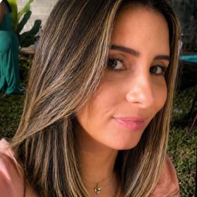 Eliza, Babá em Caldas Novas