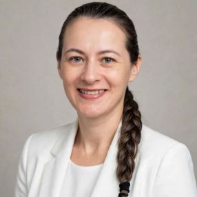 Giseli, Babysitter in Pindamonhangaba