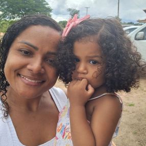 Eva, Família em Pouso Alegre