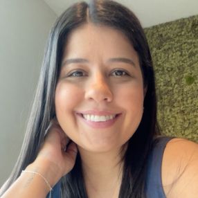 Marília, Babysitter in Santa Luzia