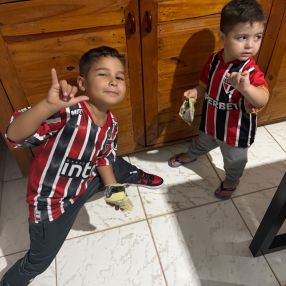 Vitória, Família em Pederneiras