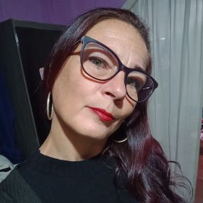 Elisângela, Babysitter in Piraquara