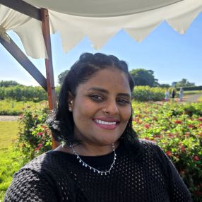 Poliana Costa, Babá em Sarzedo