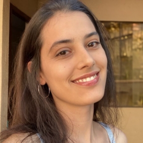 Milena, Babá em Penha