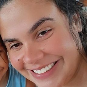 Daniela, Babá em Alfenas