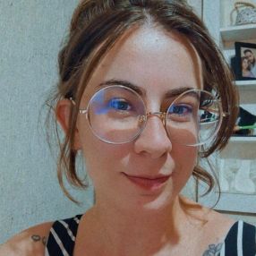 Letícia, Babá em Fraiburgo