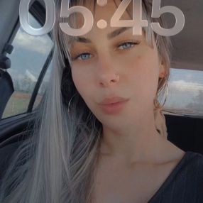 Laura Corrêa, Babá em Capão da Canoa