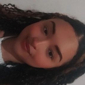 Madeleine, Babá em Feira Nova