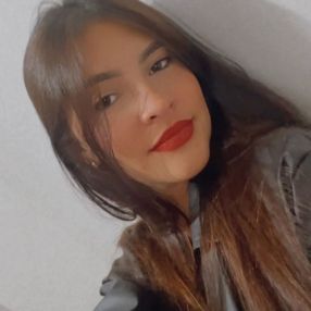 Lais, Babá em Pitangueiras
