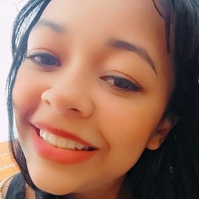 Ariadne Felix, Babysitter in São Paulo