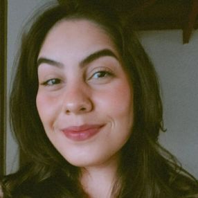 Thais, Babá em Anápolis