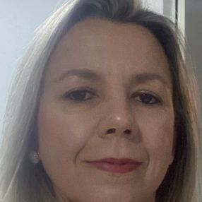 Claudia, Babá em Brasília