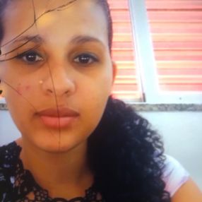Aline, Babá em Goianira