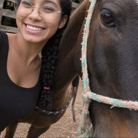 Thallita, Babá em Coronel Fabriciano