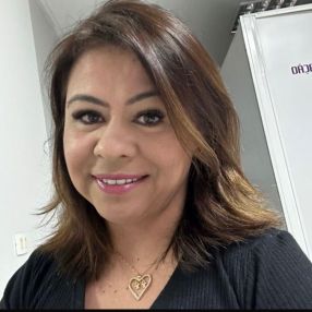 Luana, Babysitter in Almirante Tamandaré