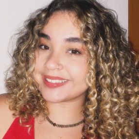 Laura, Babá em Presidente Bernardes