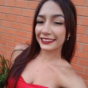 Raika, Babá em Estrêla