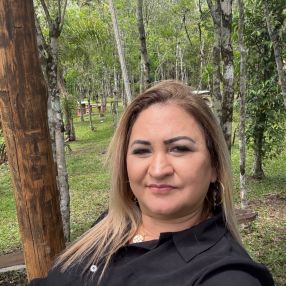 Helena, Babá em Siderópolis