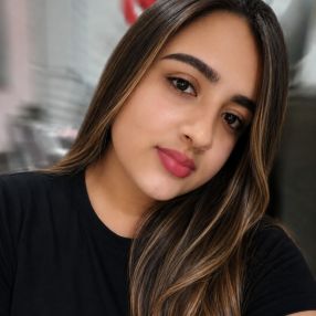 Estefani, Babá em Registro