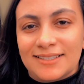 Stefany, Babá em Viçosa