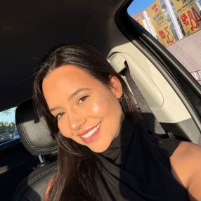 Mariane, Babá em Londrina