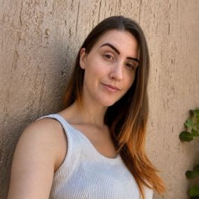 Natalia, Babá em Dois Irmãos
