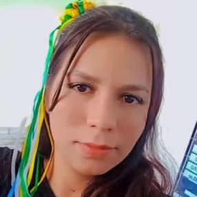 Alessandra, Babá em Várzea Grande